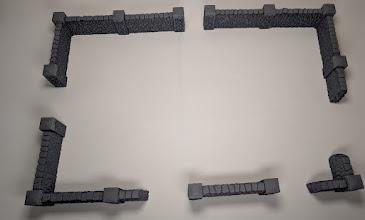 Modular Stone Fence Terrain Set – 28mm Fantasy Village, Farm, Graveyard & Wargaming Scatter Terrain