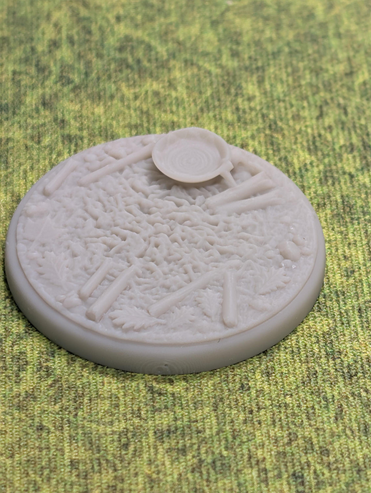 Asgard Rising Scenic Sand Shore Round Miniature Bases | Resin Wargaming Terrain (25-32mm)