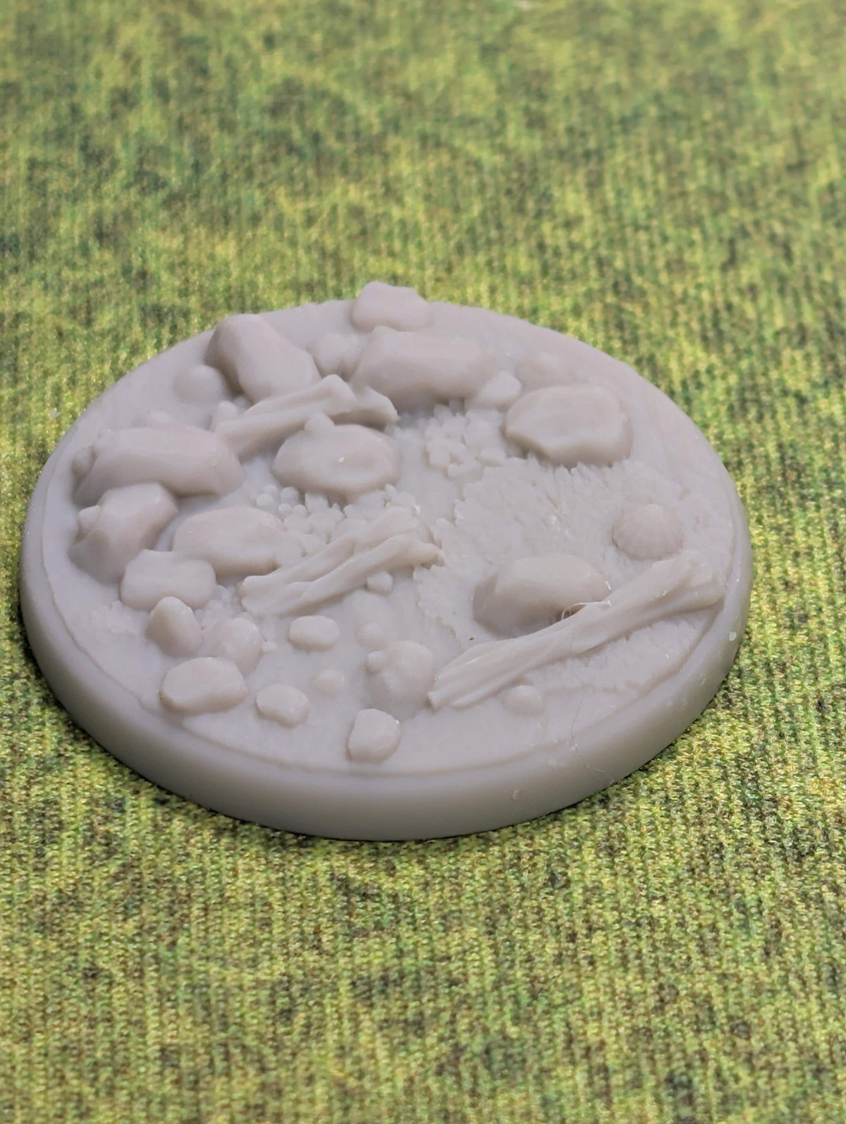 Asgard Rising Scenic Sand Shore Round Miniature Bases | Resin Wargaming Terrain (25-32mm)