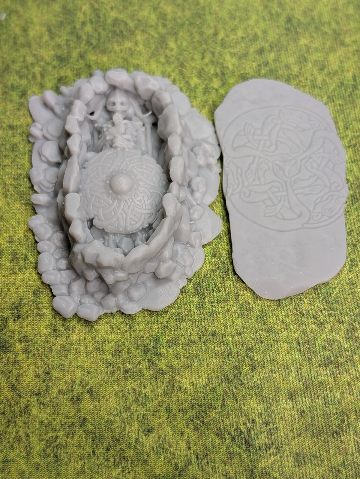 28mm Ancient Graves Resin Terrain | Choose 1 Grave or 4-Piece Set | Fantasy Cemetery Scatter | Asgard Rising