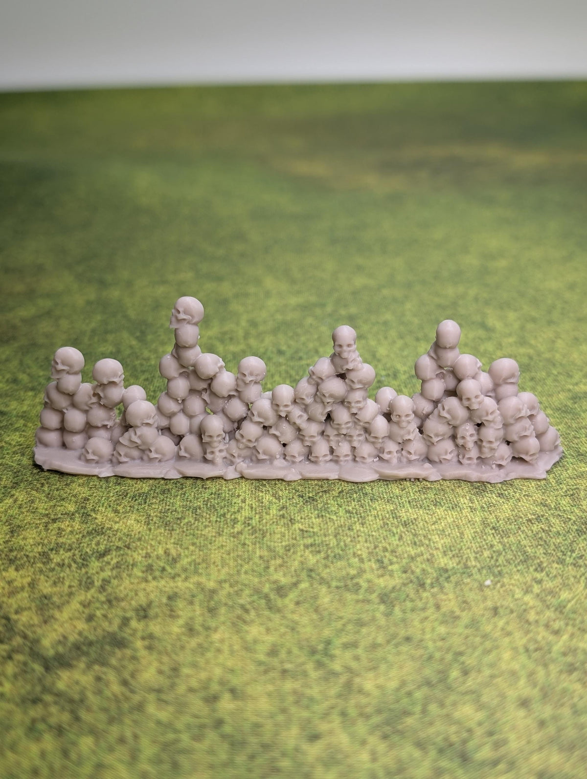 Stacks of Skulls Scatter Terrain | 3D Printed Fantasy Horror Terrain for DnD, Pathfinder & Wargaming
